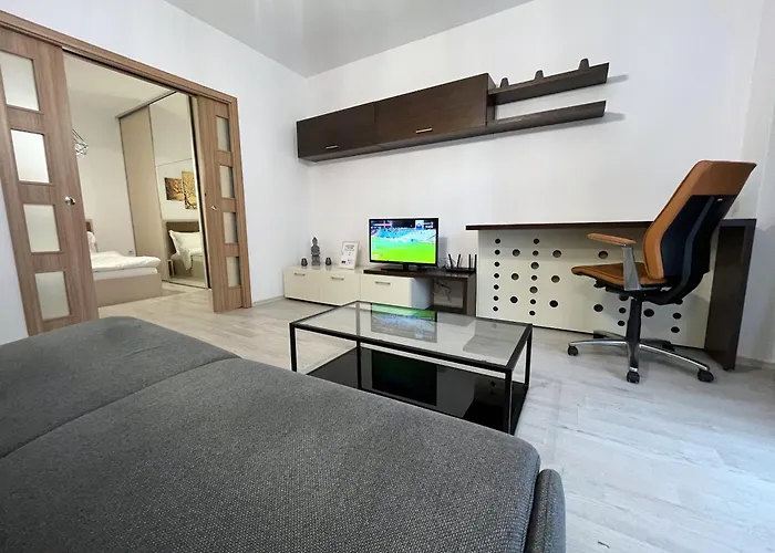 Rbc Apartments With Garden View And Parking