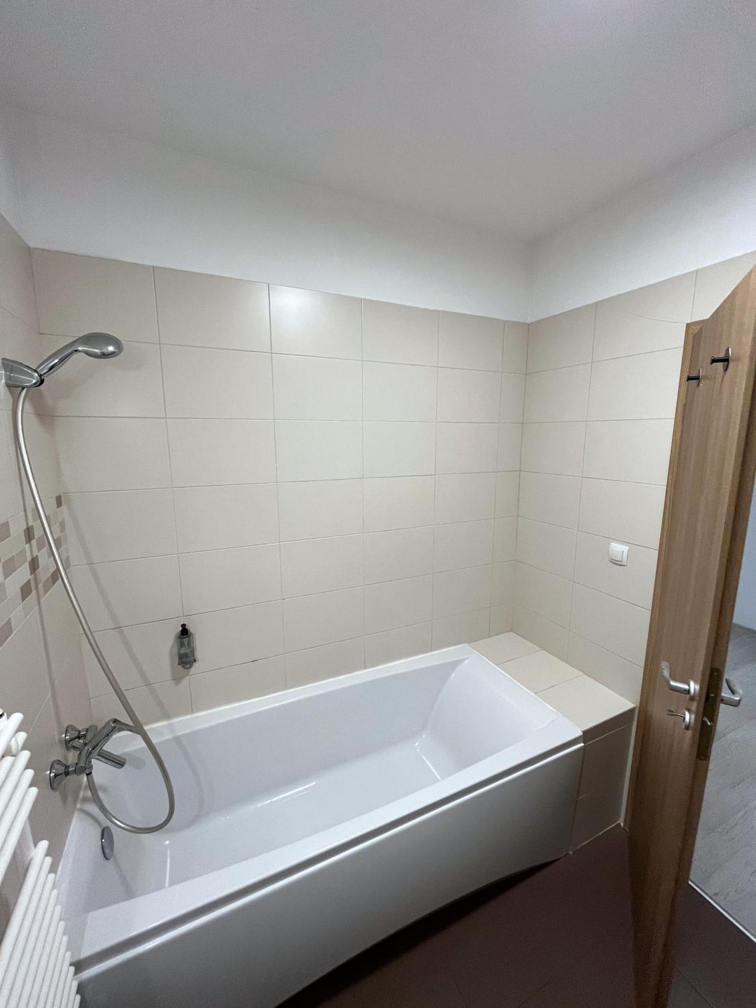 Rbc With Garden View And Parking Apartment *